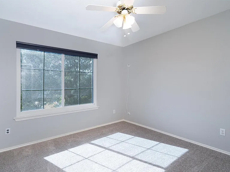 1713 Darjeeling Dr — Photo 26