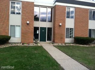 925 Woodside Rd APT 15, Muskegon, MI 49441