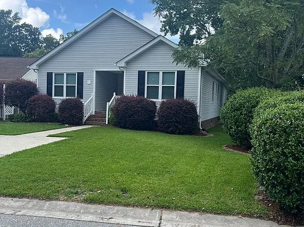225 Abingdon Cir, Suffolk, VA 23434
