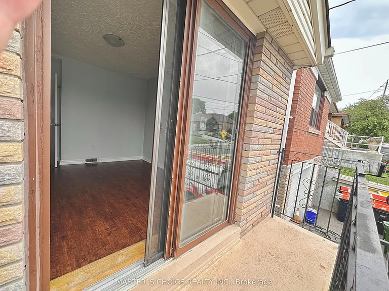 116 Lonborough Ave #UPPER — Photo 10
