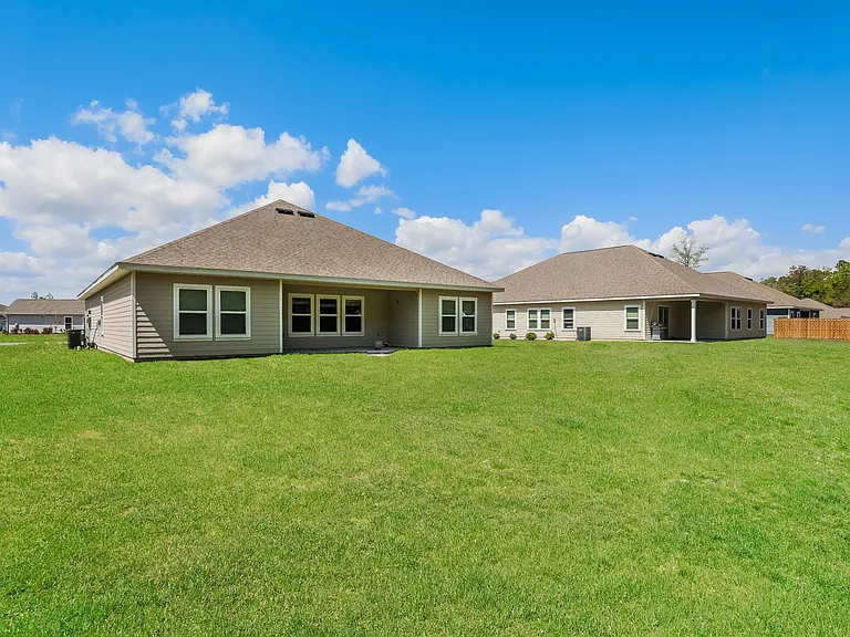 110 London Cir — Photo 15