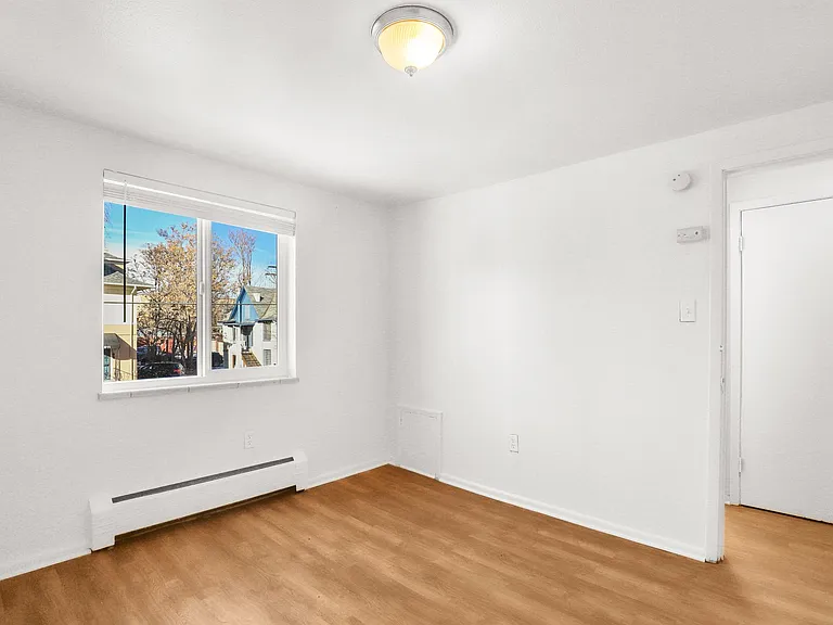 Camelot Apartments — Photo 26
