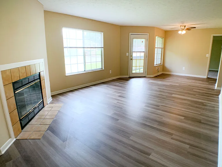 The Vinings Apartments — Photo 32