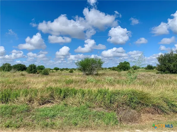 0 Nursery Rd, Victoria, TX 77904