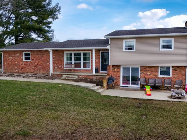 8357 N County Road 300 W, Seymour, IN 47274