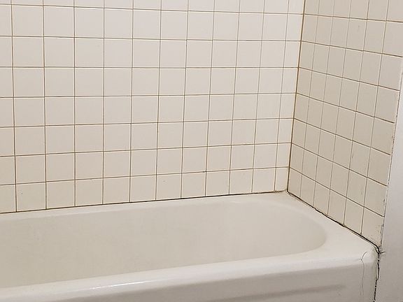 5th image of 1309 Penn St #3