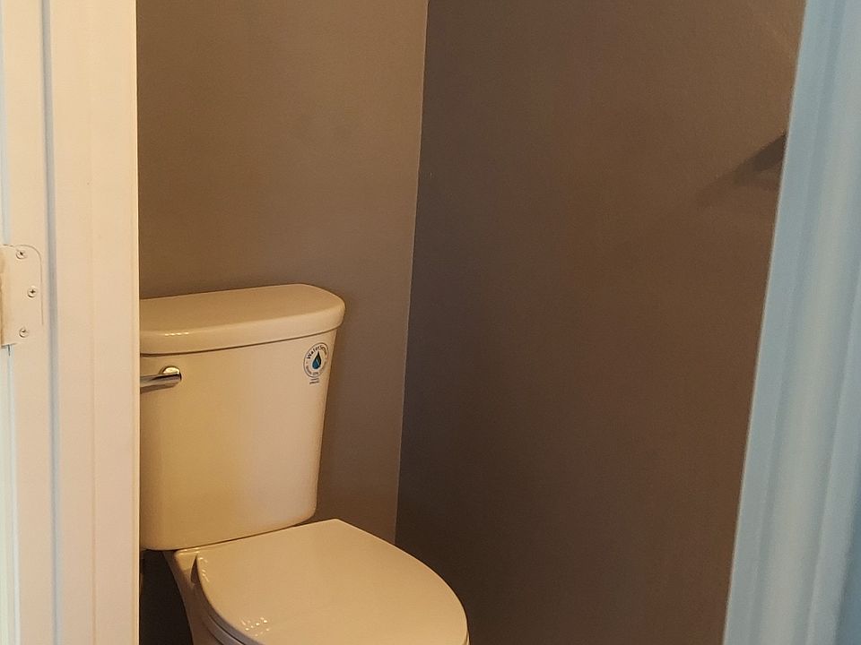 1st floor half bathroom