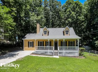 2160 Grayfield Dr, Grayson, GA