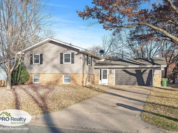 7222 Dallas Rd, Brooklyn Center, MN 55430
