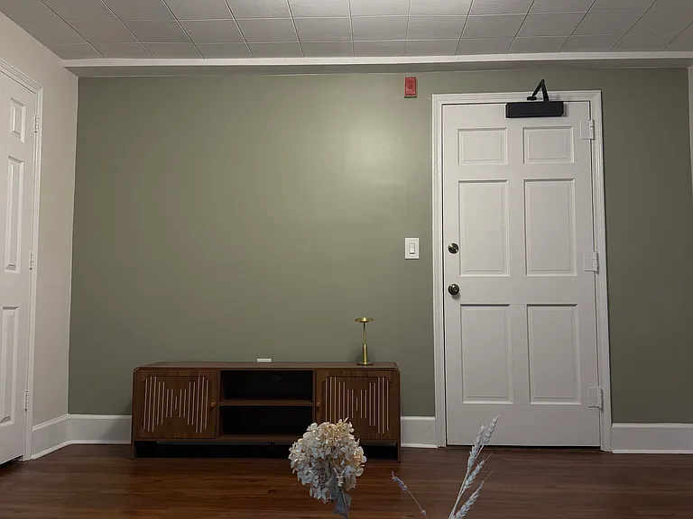 1305 N Broom St — Photo 3