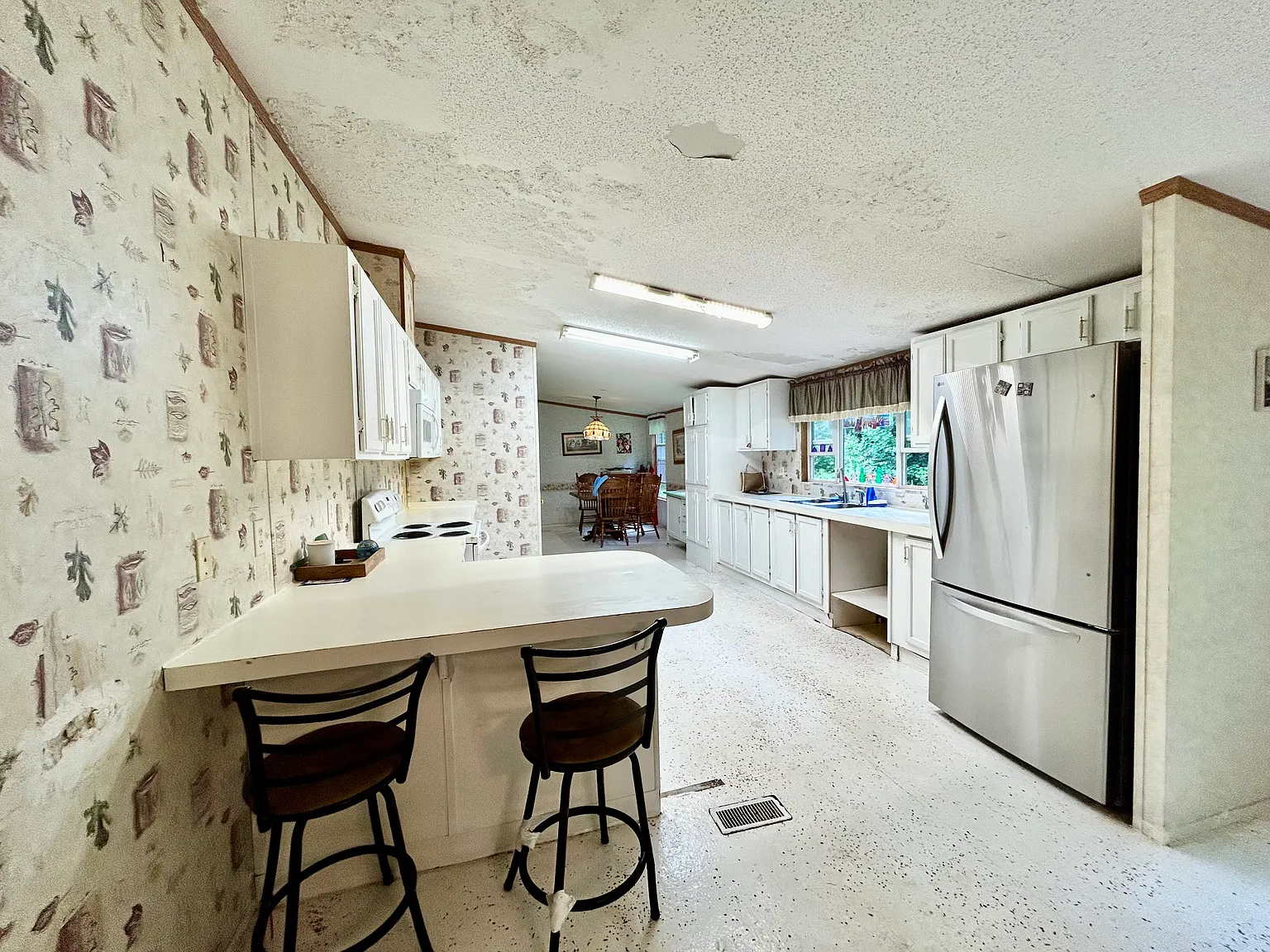 3 bed, 1850 sqft, $1,900 — Photo 4