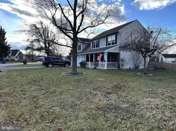 3773 Mountain Shadow Dr, Fayetteville, PA 17222