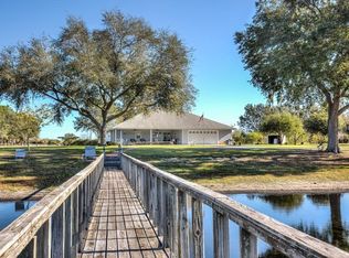 28135 Shirley Shores Rd, Tavares, FL 32778
