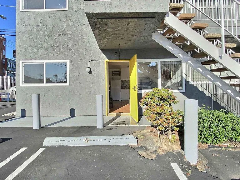 4201 McClung Dr #8 — Photo 6