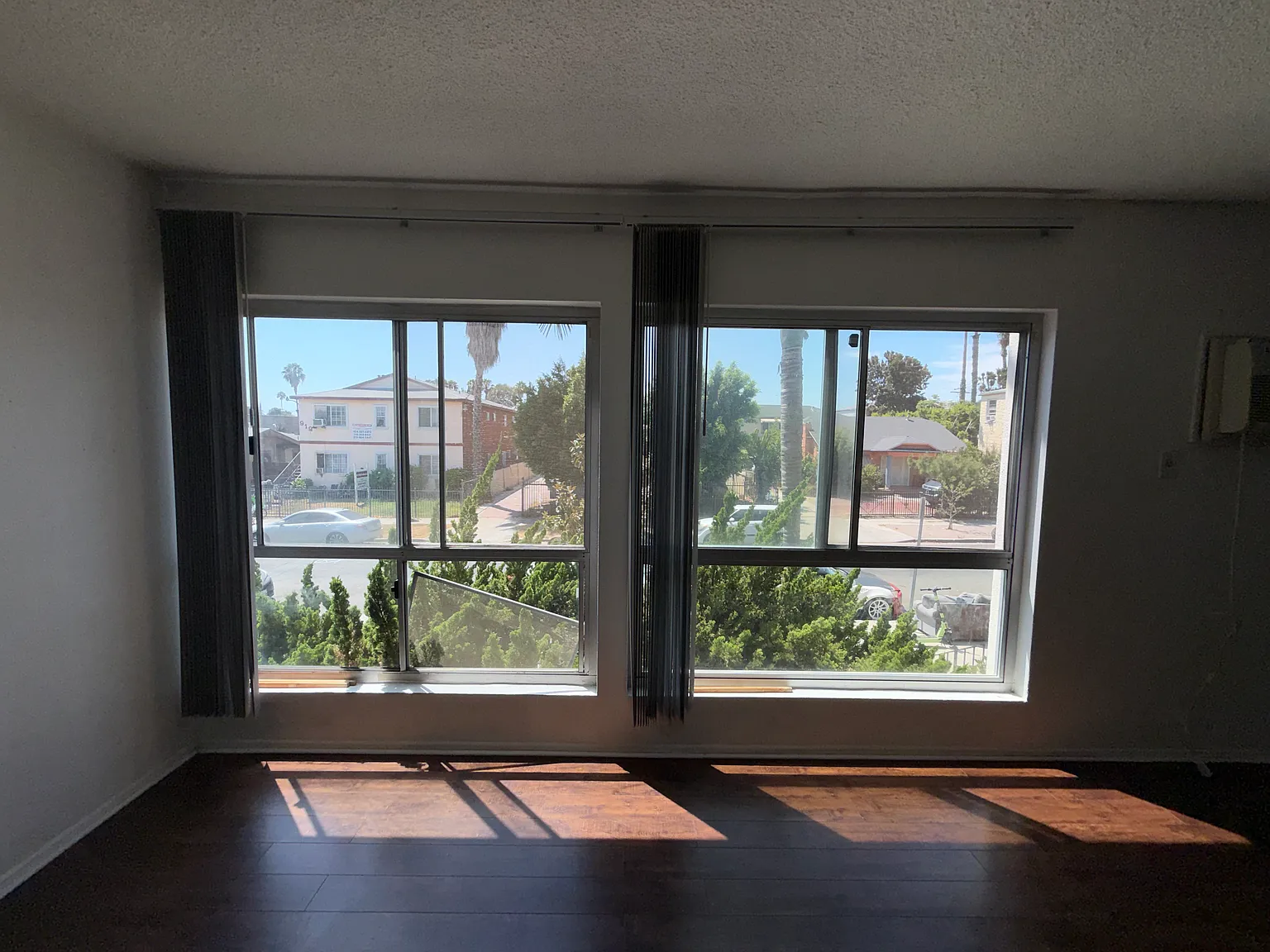2 bed, 1100 sqft, $2,950 — Photo 2