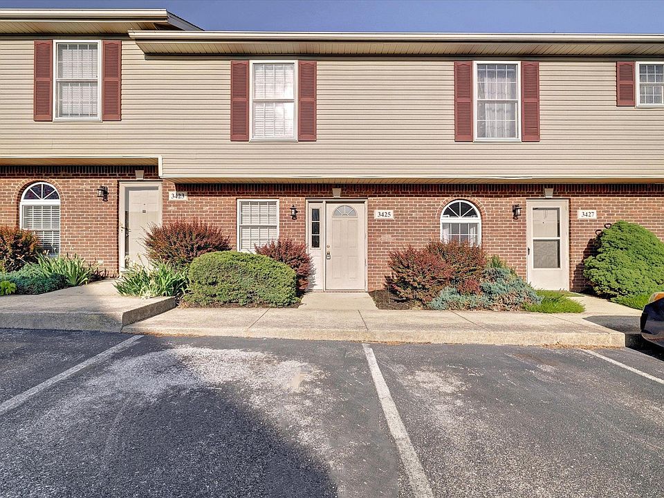 1st image of 3425 S Oaklawn Cir