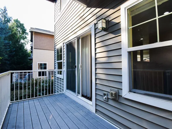 10735 SW Canterbury Ln Suite 104, Tigard, OR 97224