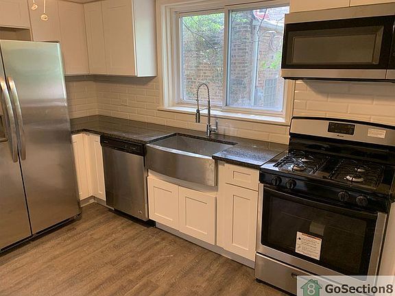 4th image of 10540 S Corliss Ave