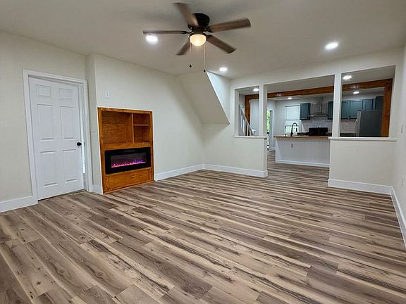 3rd image of 1211 Eastside Blvd