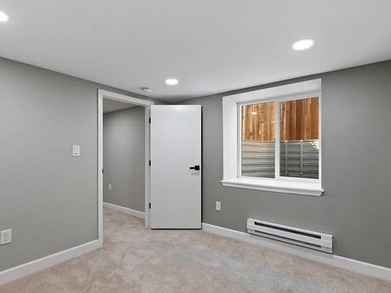 3527 N Steele St — Photo 20