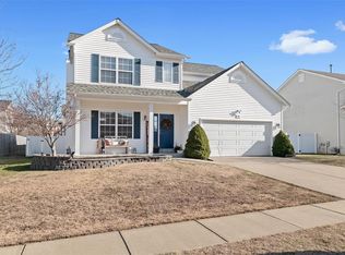 706 Timber Oaks Dr, Wentzville, MO 63385