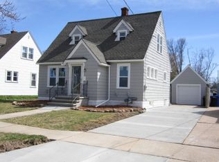 1007 W Summer St, Appleton, WI 54914