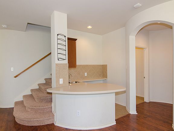 5th image of 2101 Bindon Dr