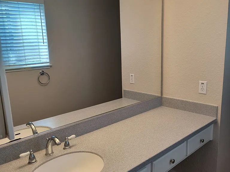 6805 Castillo Ct — Photo 21