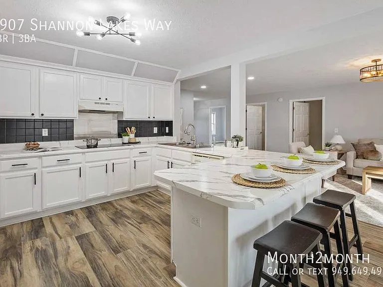7907 Shannon Lakes Way — Photo 6