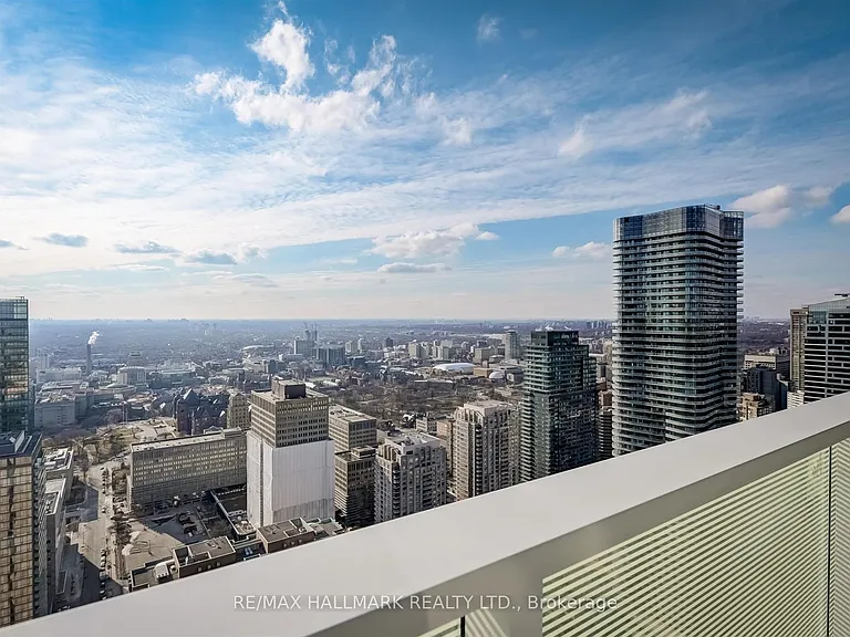 501 Yonge St #5212 — Photo 24