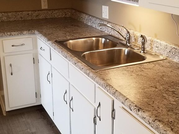 2nd image of 1116 Cypress St APT 6