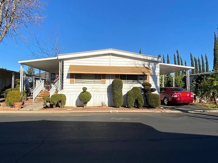 1st image of 2700 E Valley Pkwy Space 302