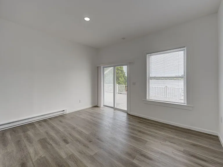 41 E High St #3 — Photo 5