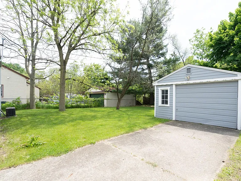 1587 Leroy St — Photo 19