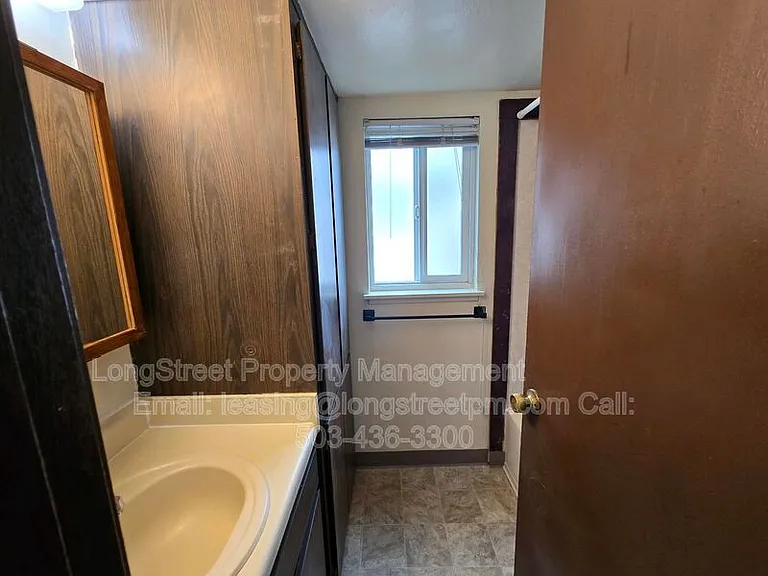 2145 NW Highland Dr #2 — Photo 18