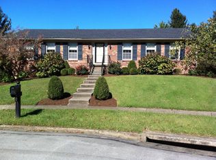 1321 Gray Ct, Lexington, KY 40503