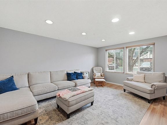 4th image of 4305 Hemlock Cir