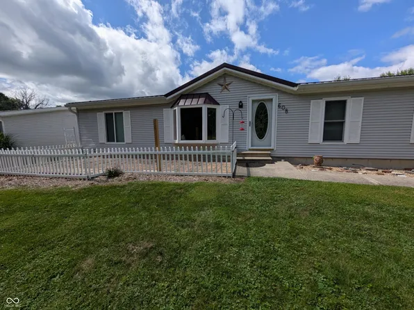 608 Pumpkin Pl, Cloverdale, IN 46120