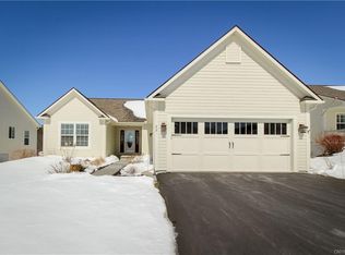27 S Village Dr, Cazenovia, NY 13035