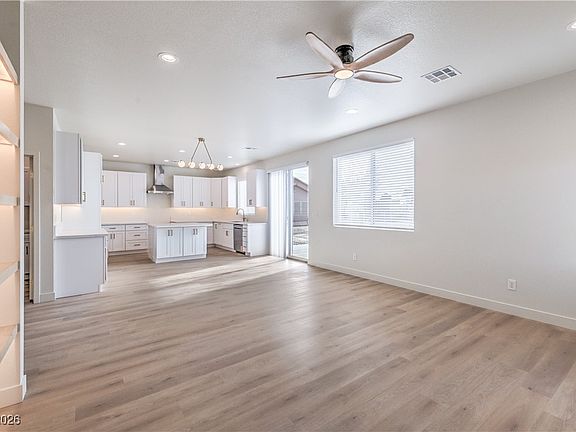 5th image of 581 Belville Rd