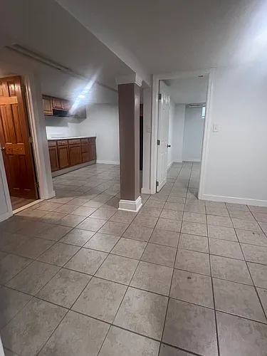 143 Voss Ave #BASEMENT Photo 1