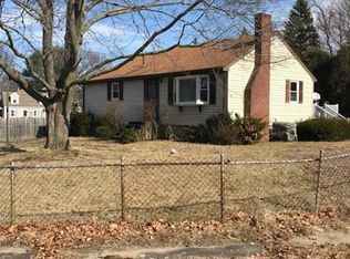 135 Thompson Rd, Weymouth, MA 02191