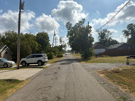 5th image of 101 McKinney Ave