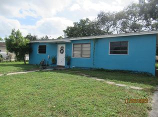 3520 NW 208th St, Miami Gardens, FL 33056