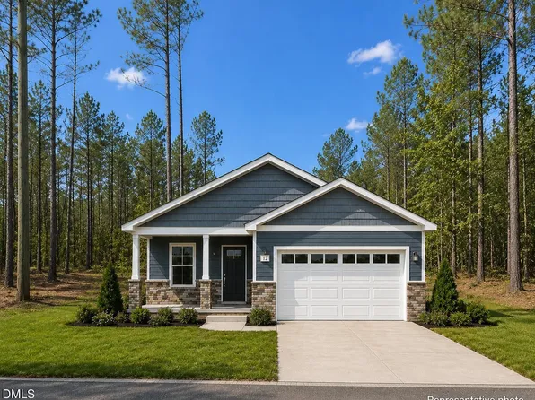 275 Raynor Sands Dr, Dunn, NC 28334