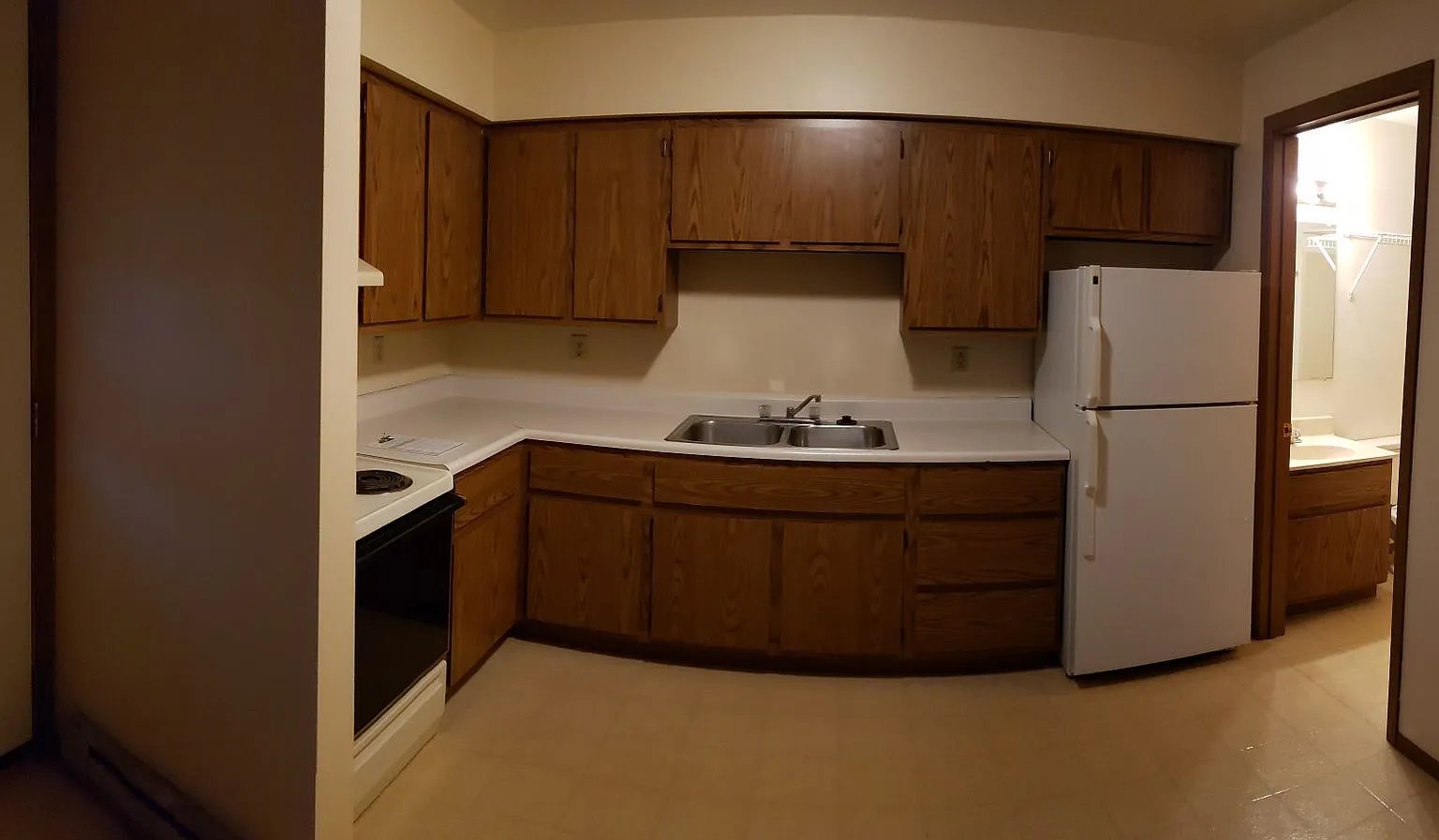 2 bedroom 1 bath apartment upper — Photo 2