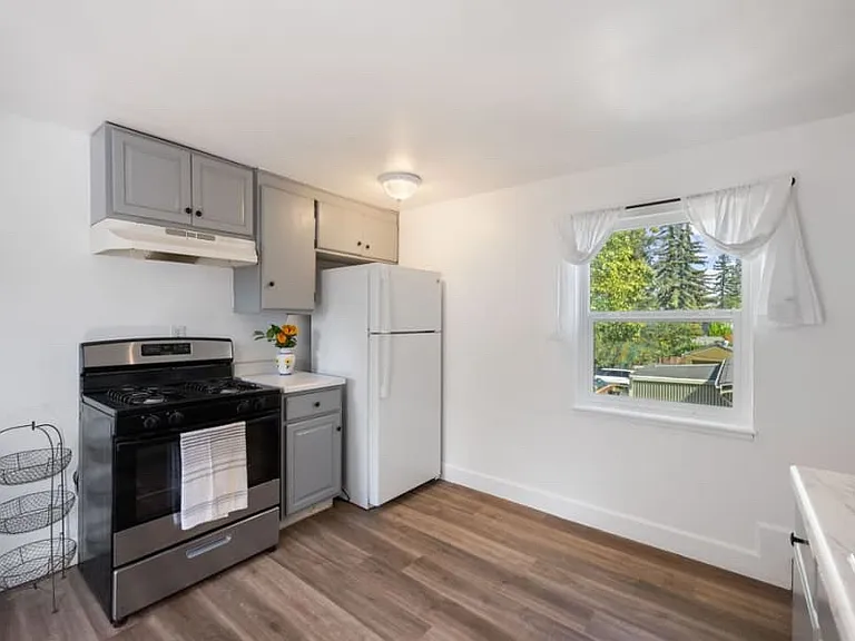 1512 Pine St — Photo 4
