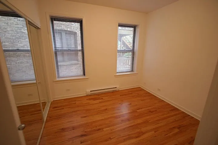 Kenwood Court — Photo 41