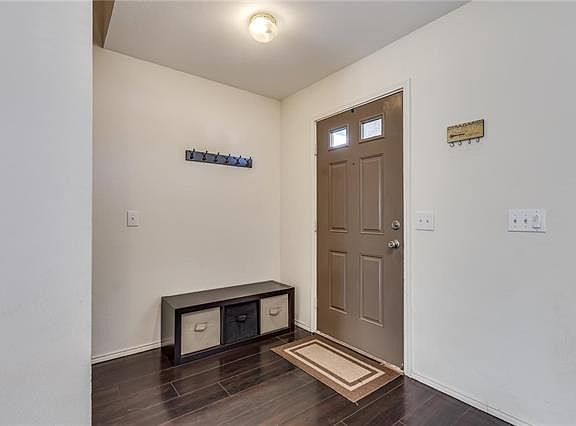 5th image of 103 Waterwood Dr
