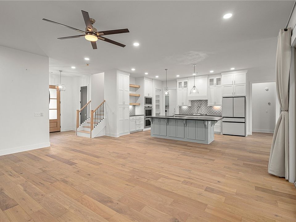 1st image of 7680 Via Roma Ave